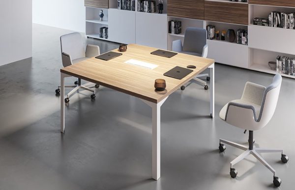 tavolo riunioni in legno con gambe in metallo - meeting